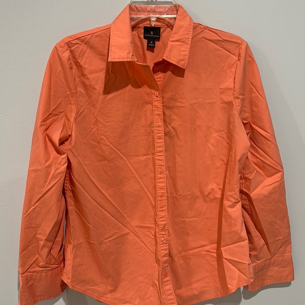 Worthington women long sleeve dress shirt medium orange/peach color